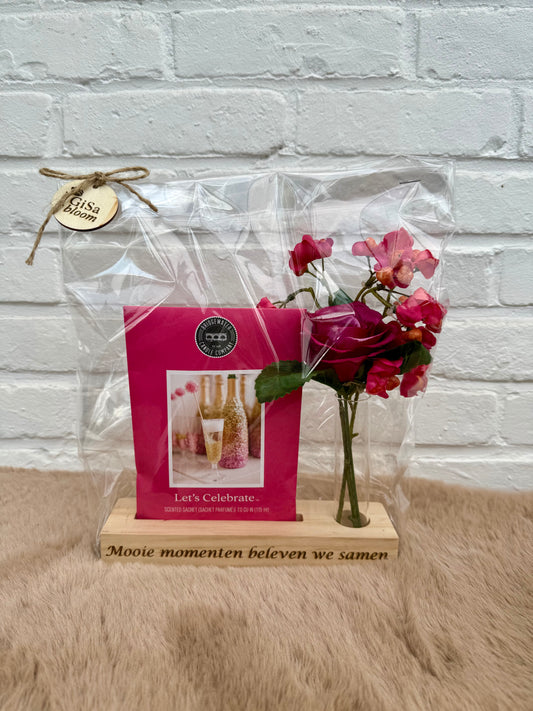 Houten staander ‘Mooie momenten beleven we samen’