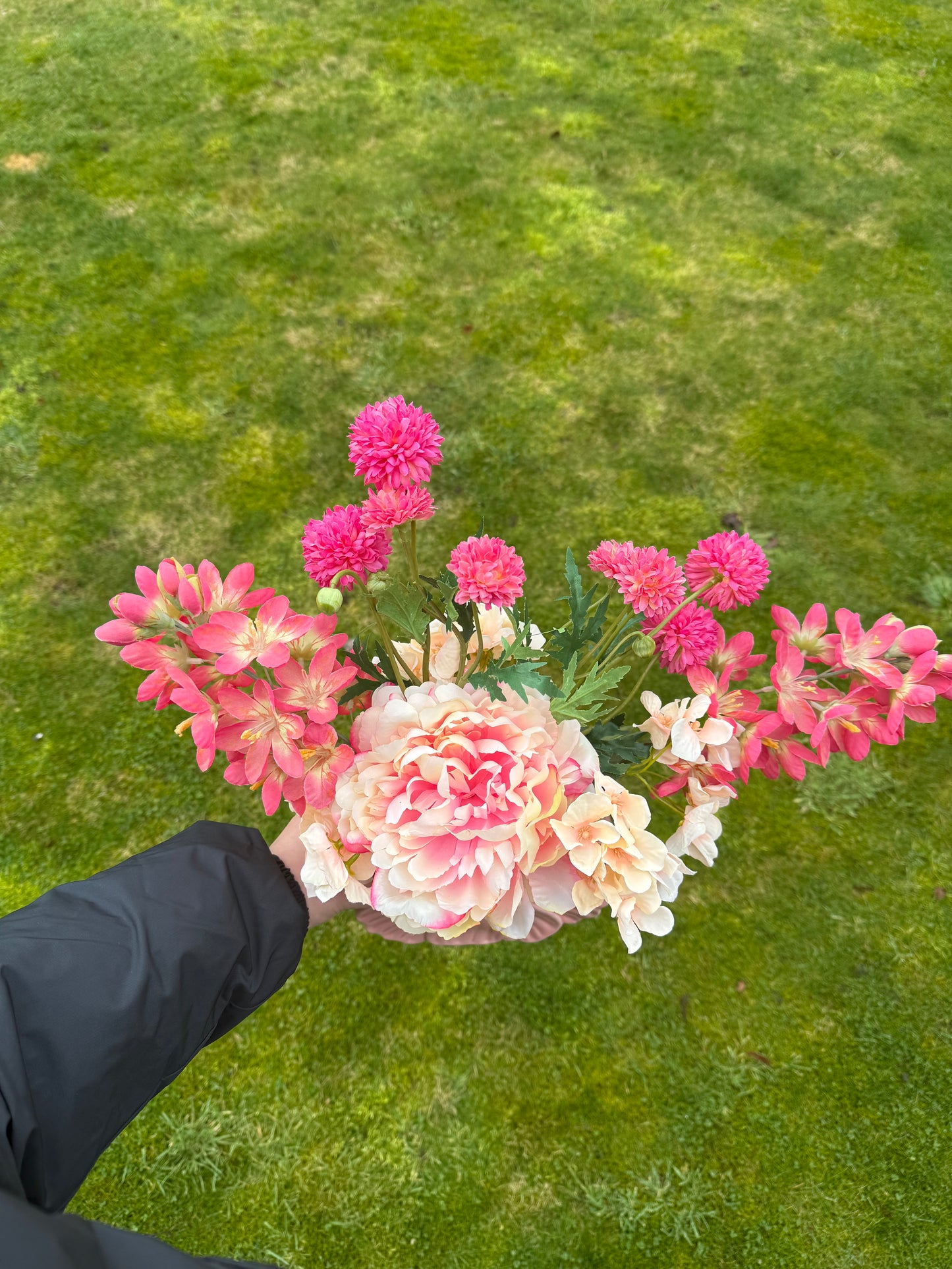 Bloemen vaas roze bloemen